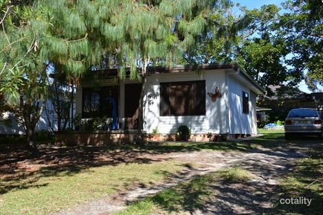 Property photo of 71 Imga Street Gwandalan NSW 2259