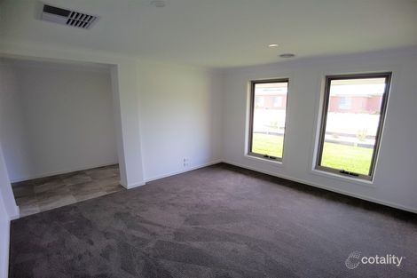 Property photo of 35 Gilson Place Howlong NSW 2643