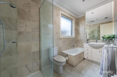 Property photo of 2/10 Loxton Street Kew VIC 3101