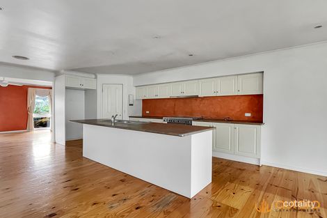 Property photo of 8 Greenlaw Crescent Berwick VIC 3806