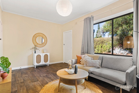 11 Leicester St, Clearview, SA 5085