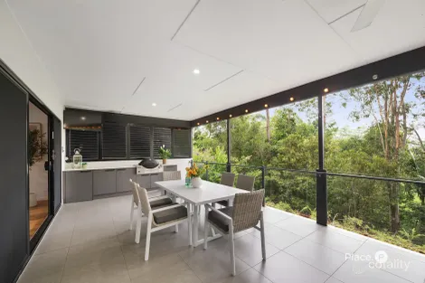 Property photo of 12 Nelson Place Carindale QLD 4152