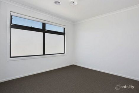 Property photo of 6 Sullivan Walk Point Cook VIC 3030