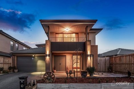 19 Greenglade Way, Cranbourne East, VIC 3977