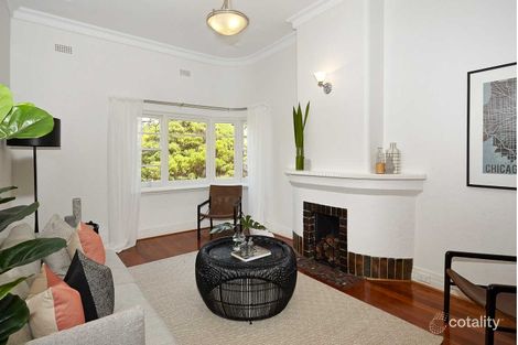 2 Avoca Ave, Elwood, VIC 3184