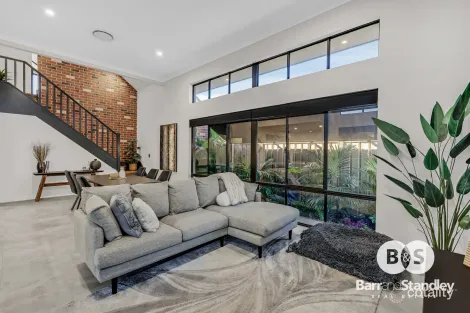 Property photo of 41 Hazelgrove Crescent Millbridge WA 6232