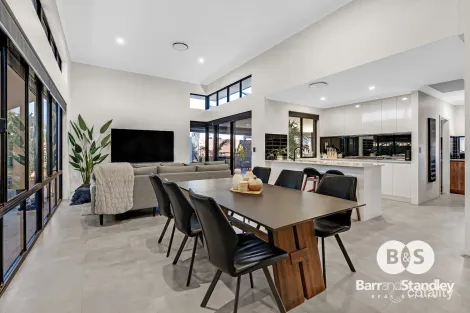 Property photo of 41 Hazelgrove Crescent Millbridge WA 6232