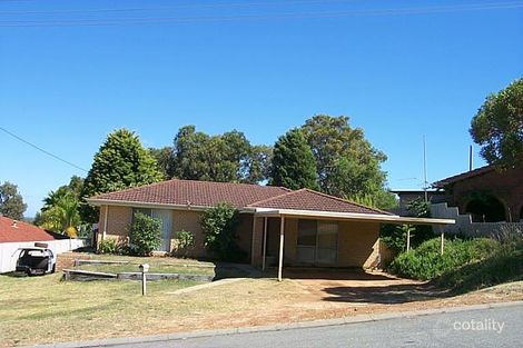 18 Melanda St, Kelmscott, WA 6111