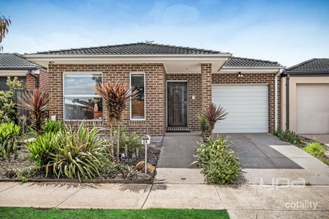Property photo of 20 Peppertree Parade Craigieburn VIC 3064