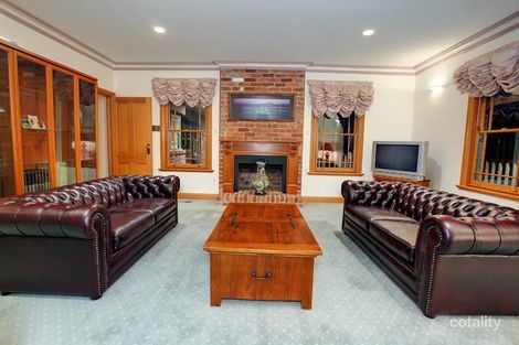 Property photo of 11 Parkland Close Frankston South VIC 3199