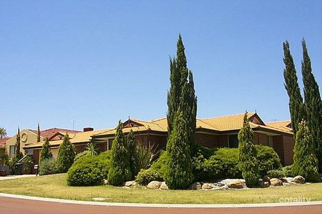 5a Bassina Ct, Hillarys, WA 6025