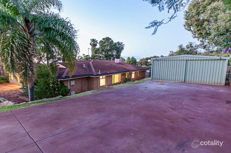 Property photo of 2 Chardonnay Grove Mount Nasura WA 6112