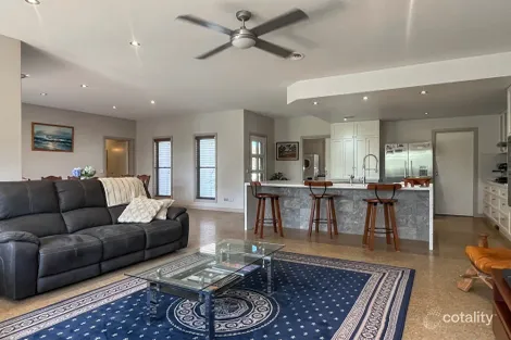 Property photo of 24 Suttie Drive Swan Hill VIC 3585