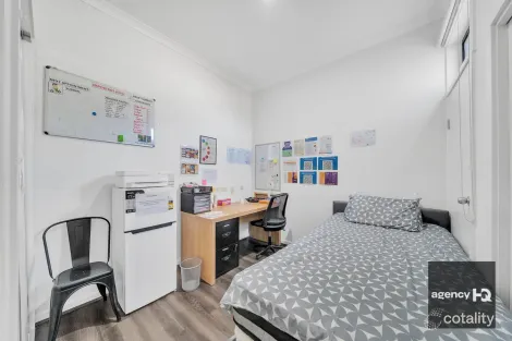 Property photo of 44 Communal Road Wyndham Vale VIC 3024