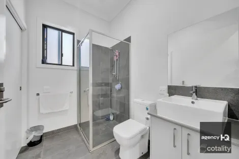Property photo of 44 Communal Road Wyndham Vale VIC 3024