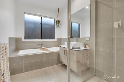 Property photo of 6 Bringa Drive Mickleham VIC 3064