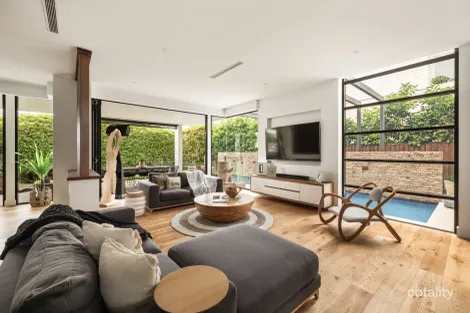 Property photo of 33 Shorebird Parade Greenhills Beach NSW 2230