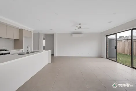 Property photo of 11 Zoe Street Rockbank VIC 3335