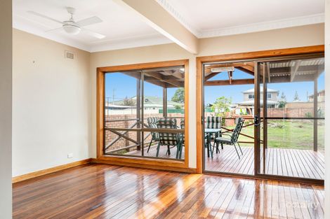 Property photo of 14 Park Road Lake Illawarra NSW 2528
