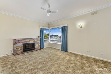 Property photo of 88 Lake Terrace East Mount Gambier SA 5290