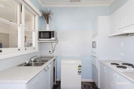 Property photo of 9 Wilburtree Street Hillvue NSW 2340