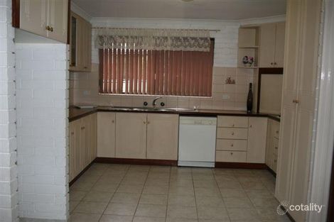Property photo of 8 Plume Court Lesmurdie WA 6076