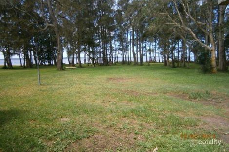 Property photo of 1 February Street Tuggerawong NSW 2259