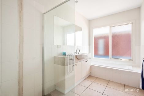 Property photo of 125 Flaxen Hills Road Doreen VIC 3754