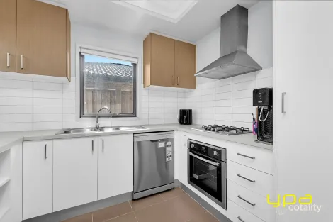Property photo of 3 Fortitude Avenue Beveridge VIC 3753