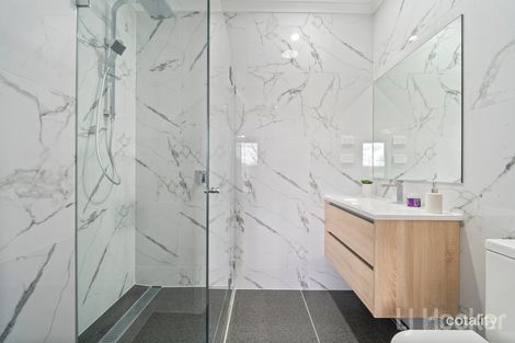 Property photo of 33 Ingleside Road Karabar NSW 2620