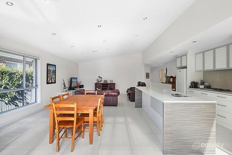Property photo of 37 Helen Leonard Crescent Forde ACT 2914