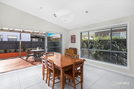 Property photo of 37 Helen Leonard Crescent Forde ACT 2914