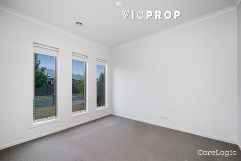 Property photo of 3 Maddock Street Point Cook VIC 3030