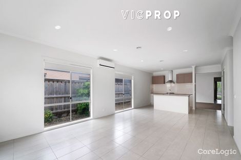 Property photo of 3 Maddock Street Point Cook VIC 3030