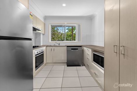 Property photo of 2/39 River Road Bundamba QLD 4304