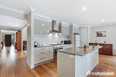 Property photo of 6 Elsworth Drive Strathfieldsaye VIC 3551