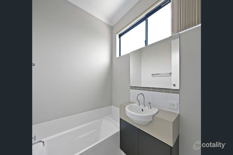 Property photo of 1 Norbertine Close Queens Park WA 6107