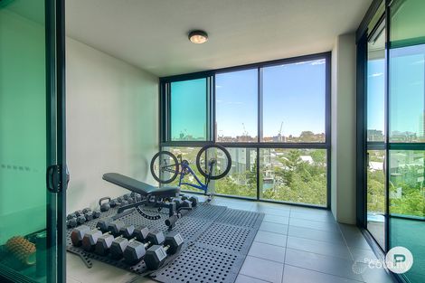 Property photo of 404/18 Thorn Street Kangaroo Point QLD 4169