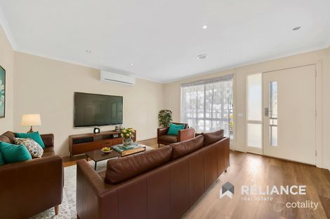 Property photo of 42 Karinya Close Werribee VIC 3030