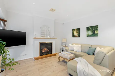 Property photo of 8 Nectar Mews Knoxfield VIC 3180