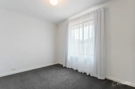 Property photo of 32 Trinity Drive Evanston Park SA 5116