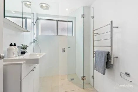 Property photo of 8/16 Boronia Street Dee Why NSW 2099