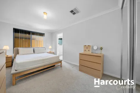 Property photo of 30B Bonython Avenue Hocking WA 6065