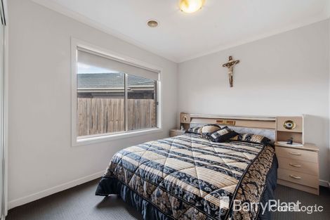 Property photo of 3/28 Scarborough Crescent Harkness VIC 3337