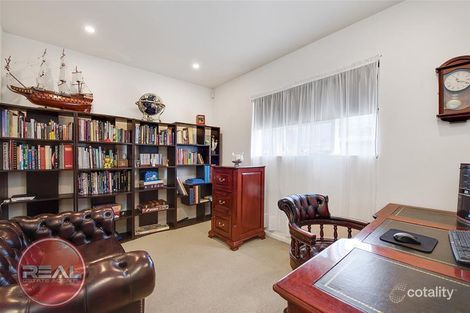 Property photo of 8 Chapel Lane Mawson Lakes SA 5095