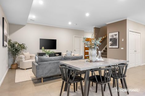 Property photo of 2/15 Faraday Road Croydon South VIC 3136