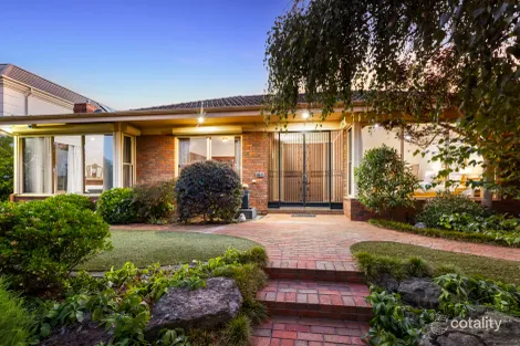 84 Sunnybrook Dr, Wheelers Hill, VIC 3150