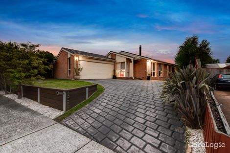 Property photo of 11 Pirra Place Narre Warren VIC 3805