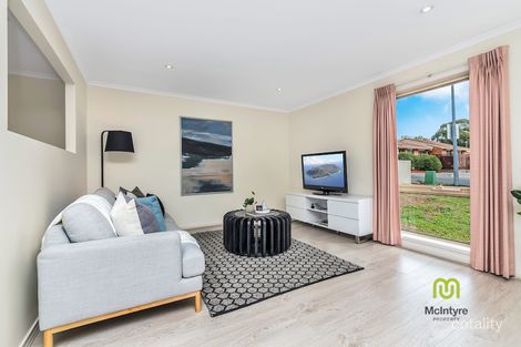 Property photo of 6 Cleeve Place Gordon ACT 2906
