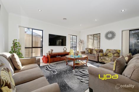 Property photo of 12 Aura Way Craigieburn VIC 3064